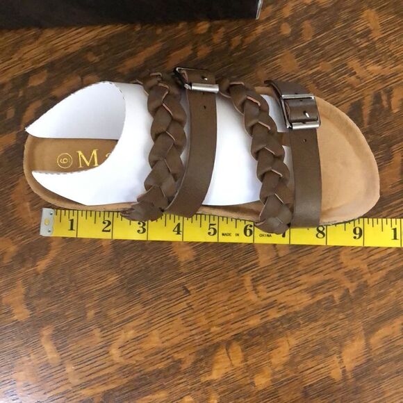 NEW Mata Broadwalk Slides NWT - Picture 11 of 13